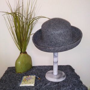 GRAY WOOL HAT